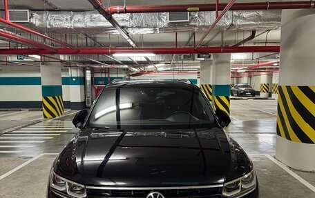 Volkswagen Tiguan II, 2021 год, 3 500 000 рублей, 2 фотография