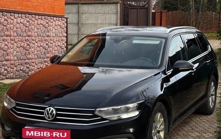 Volkswagen Passat B8 рестайлинг, 2019 год, 1 900 000 рублей, 3 фотография