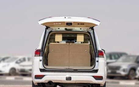 Toyota Land Cruiser, 2025 год, 12 450 000 рублей, 8 фотография