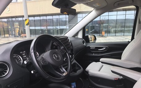 Mercedes-Benz Vito, 2023 год, 5 700 000 рублей, 6 фотография