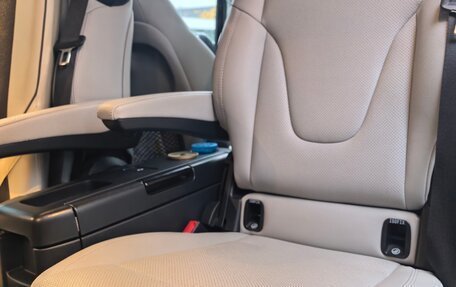 Mercedes-Benz Vito, 2023 год, 5 700 000 рублей, 14 фотография