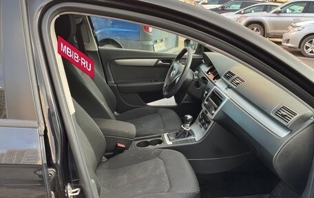 Volkswagen Passat B7, 2011 год, 700 000 рублей, 18 фотография