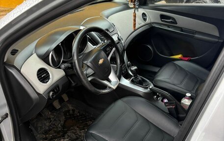 Chevrolet Cruze II, 2013 год, 850 000 рублей, 5 фотография