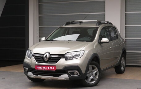 Renault Sandero II рестайлинг, 2021 год, 1 450 000 рублей, 1 фотография