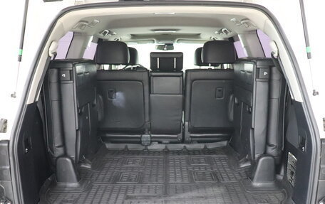 Toyota Land Cruiser 200, 2011 год, 3 490 000 рублей, 9 фотография