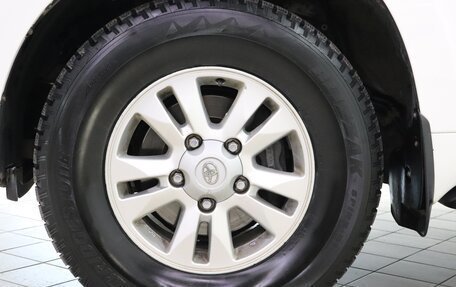 Toyota Land Cruiser 200, 2011 год, 3 490 000 рублей, 11 фотография