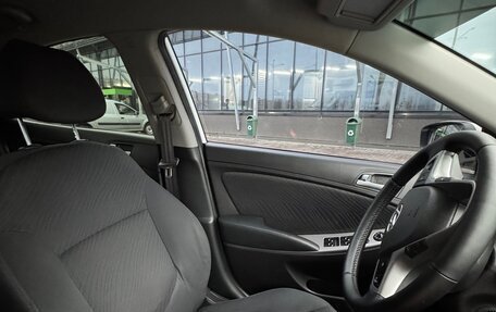 Hyundai Solaris II рестайлинг, 2015 год, 1 350 000 рублей, 11 фотография