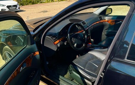 Mercedes-Benz E-Класс, 2004 год, 650 000 рублей, 12 фотография