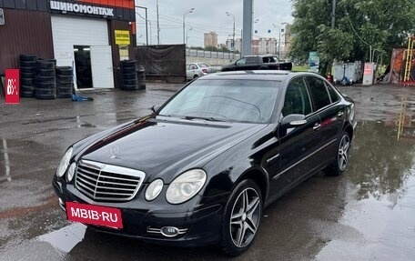 Mercedes-Benz E-Класс, 2004 год, 650 000 рублей, 5 фотография