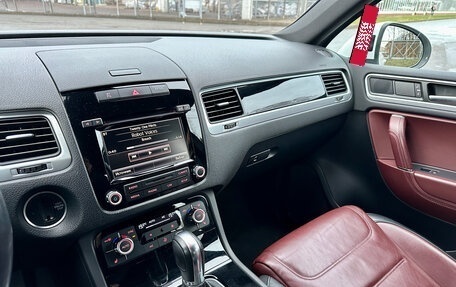 Volkswagen Touareg III, 2014 год, 3 390 000 рублей, 14 фотография