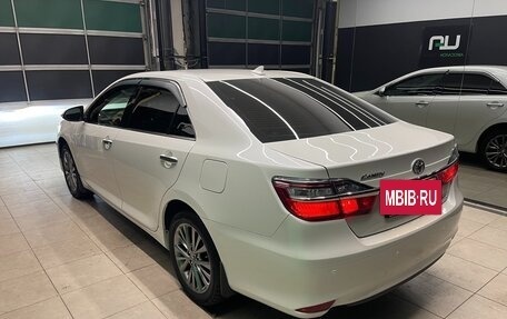 Toyota Camry, 2017 год, 2 650 000 рублей, 4 фотография