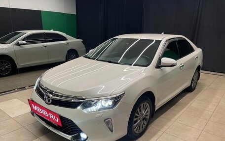Toyota Camry, 2017 год, 2 650 000 рублей, 3 фотография