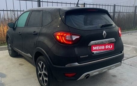 Renault Kaptur I рестайлинг, 2020 год, 1 350 000 рублей, 4 фотография