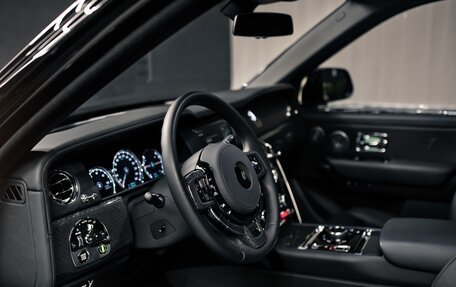 Rolls-Royce Cullinan, 2021 год, 43 000 000 рублей, 8 фотография