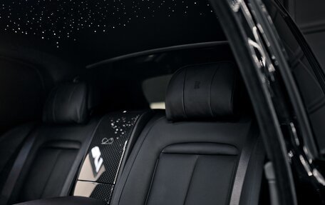 Rolls-Royce Cullinan, 2021 год, 43 000 000 рублей, 14 фотография