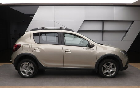 Renault Sandero II рестайлинг, 2021 год, 1 450 000 рублей, 17 фотография