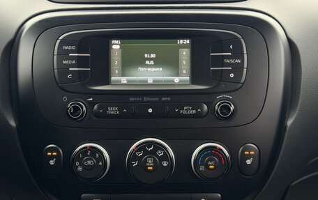 KIA Soul II рестайлинг, 2016 год, 1 290 000 рублей, 26 фотография