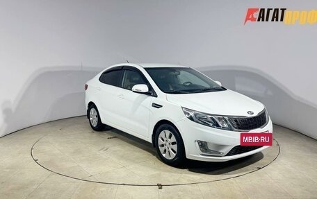 KIA Rio III рестайлинг, 2013 год, 850 000 рублей, 3 фотография
