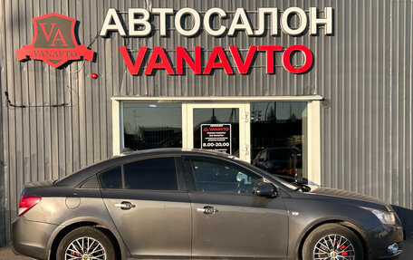 Chevrolet Cruze II, 2011 год, 690 000 рублей, 3 фотография