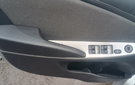 Hyundai Solaris II рестайлинг, 2012 год, 599 000 рублей, 7 фотография