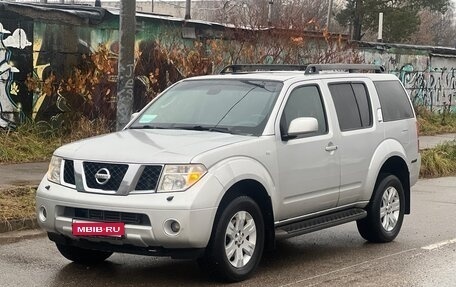 Nissan Pathfinder, 2005 год, 900 000 рублей, 1 фотография