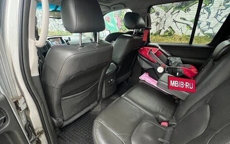 Nissan Pathfinder, 2005 год, 900 000 рублей, 13 фотография