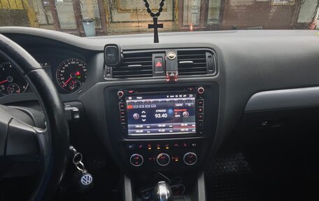 Volkswagen Jetta VI, 2012 год, 1 050 000 рублей, 10 фотография