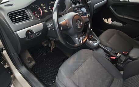 Volkswagen Jetta VI, 2012 год, 1 050 000 рублей, 9 фотография