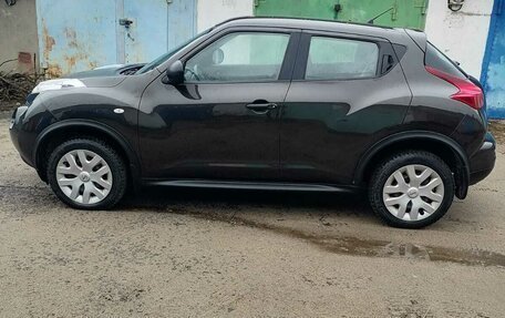 Nissan Juke II, 2011 год, 950 000 рублей, 23 фотография
