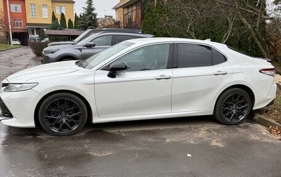 Toyota Camry, 2019 год, 2 400 000 рублей, 1 фотография