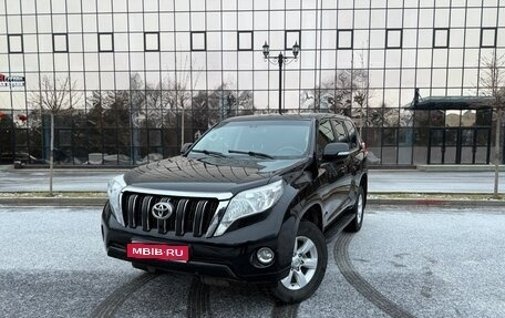 Toyota Land Cruiser Prado 150 рестайлинг 2, 2015 год, 2 970 000 рублей, 1 фотография
