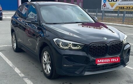 BMW X1, 2019 год, 3 080 000 рублей, 2 фотография