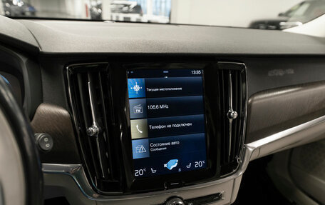 Volvo V90 Cross Country I рестайлинг, 2017 год, 2 650 000 рублей, 14 фотография