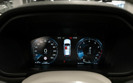 Volvo V90 Cross Country I рестайлинг, 2017 год, 2 650 000 рублей, 11 фотография