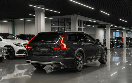 Volvo V90 Cross Country I рестайлинг, 2017 год, 2 650 000 рублей, 4 фотография