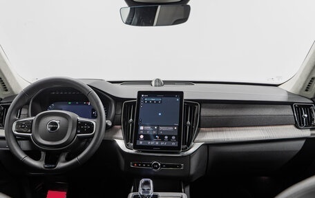 Volvo XC90 II рестайлинг, 2025 год, 11 990 000 рублей, 15 фотография