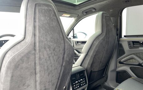 Porsche Cayenne III, 2025 год, 47 700 000 рублей, 27 фотография