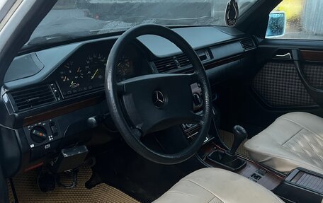 Mercedes-Benz W124, 1988 год, 125 000 рублей, 8 фотография