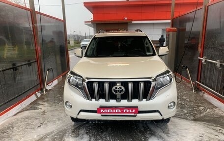 Toyota Land Cruiser Prado 150 рестайлинг 2, 2016 год, 3 700 000 рублей, 2 фотография