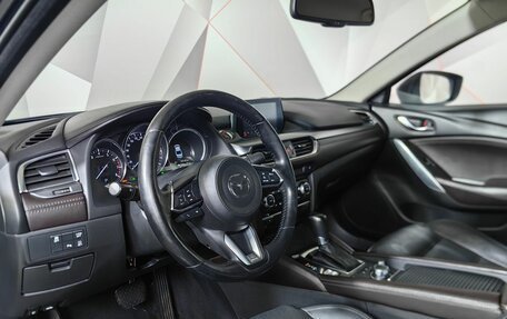 Mazda 6, 2017 год, 1 735 000 рублей, 18 фотография