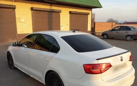 Volkswagen Jetta VI, 2015 год, 690 000 рублей, 2 фотография