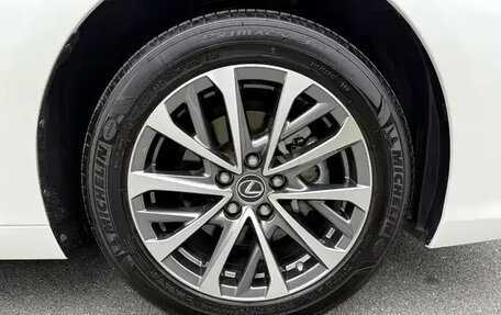 Lexus ES VII, 2025 год, 5 683 000 рублей, 17 фотография