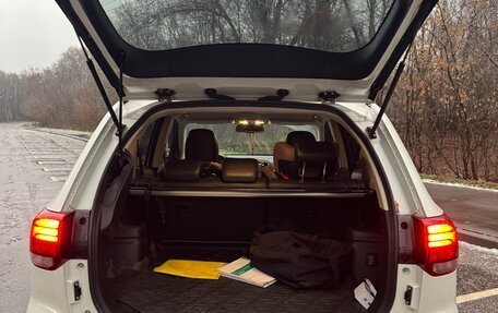 Mitsubishi Outlander III рестайлинг 3, 2017 год, 2 050 000 рублей, 8 фотография