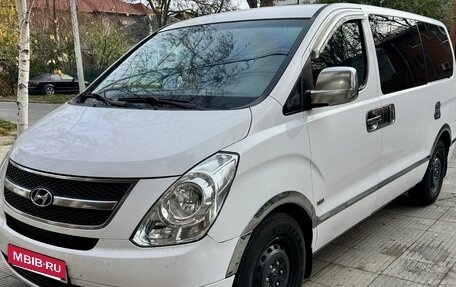 Hyundai Grand Starex Grand Starex I рестайлинг 2, 2008 год, 1 500 000 рублей, 26 фотография