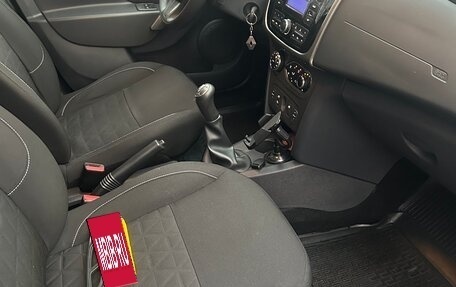 Renault Sandero II рестайлинг, 2016 год, 1 050 000 рублей, 10 фотография