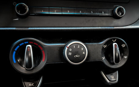 KIA Rio IV, 2021 год, 1 000 000 рублей, 24 фотография