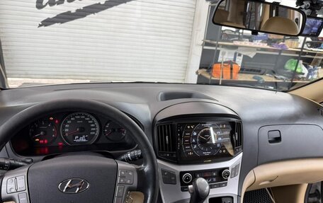 Hyundai H-1 II рестайлинг, 2018 год, 2 399 000 рублей, 22 фотография