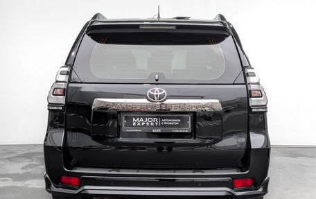 Toyota Land Cruiser Prado 150 рестайлинг 2, 2021 год, 6 820 000 рублей, 6 фотография