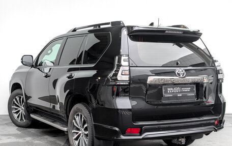 Toyota Land Cruiser Prado 150 рестайлинг 2, 2021 год, 6 820 000 рублей, 7 фотография