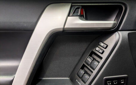 Toyota Land Cruiser Prado 150 рестайлинг 2, 2021 год, 6 820 000 рублей, 22 фотография